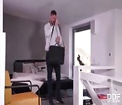 No vayas a trabajar, fóllame