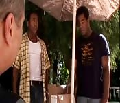 A la negra zorra le gusta por el culo