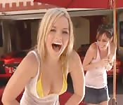 Triple diversión lésbica con juguetes