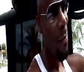 Náufragos sobreviven follando duro