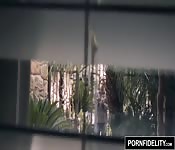 Stunning tart enjoying family oral sex