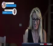 Big tits cougar fucks her Tinder date