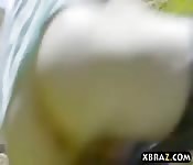 Marido pasa de su esposa